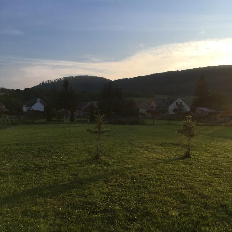 Liliom Vendégház Bakonybél Exterior foto